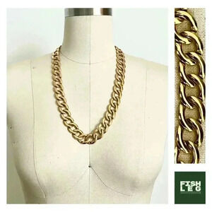 Napier | Vintage Chunky Chain Link Necklace - Gold / 24" Long [Pat. 4.774.743]